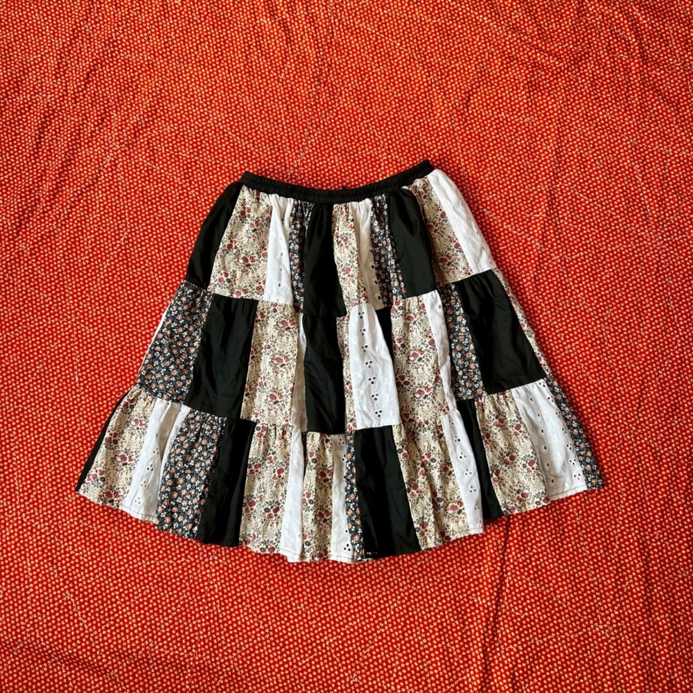 Square Up Fashions Vintage 70s Patchwork Floral Eyelet Tiered Midi Skirt Black